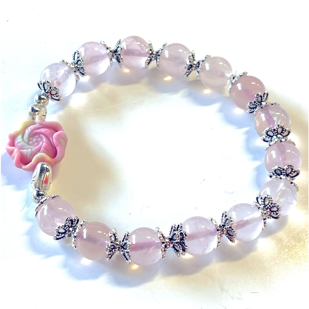 Mozambique Rose Quartz Stretchy Bracelet with Pressed Seashells Flower Charm